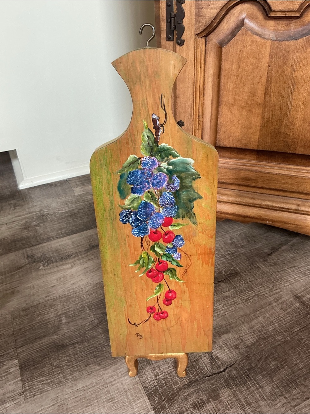Vintage Hand Painted Wooden Cutting Board Wall Plaque Folk Art Fruit Berries